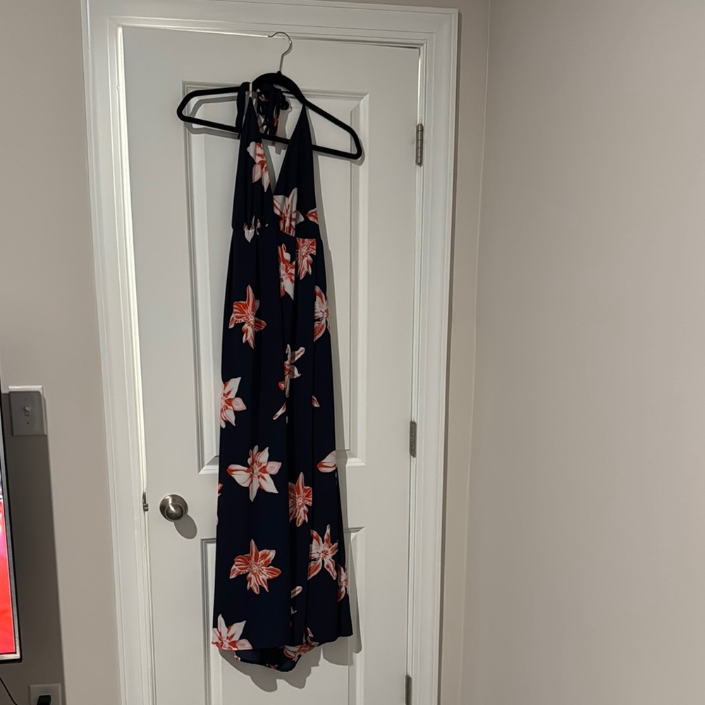 Simplee Apparel Navy Floral Backless Dress